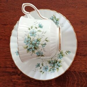 Royal Stafford Bone China "Coquette" Made In England Forget-Me-Knots Tea  b800